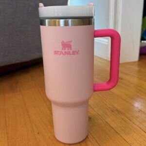 Pink Stanley 40 oz straw missing with handle